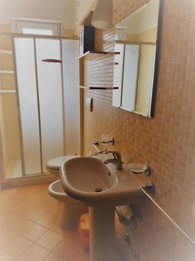 Residence Uno Studio&Suites ริมินี ภายนอก รูปภาพ